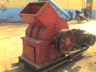 250-350破碎機(jī) 新鄉(xiāng)宏源振動(dòng)機(jī)械好！