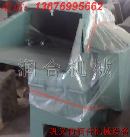 秸桿粉碎機  新型環(huán)保木材粉碎機