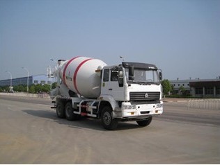 天水混凝土運輸車表現優秀突出,甘肅混凝土攪拌機與生產好結合