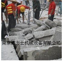 供應(yīng)混凝土路面拆除機