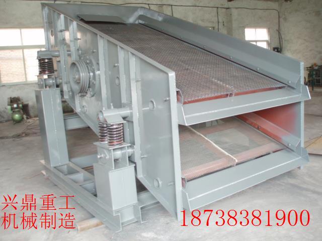 礦用重型振動(dòng)篩|礦用篩 興鼎重工安裝調(diào)試