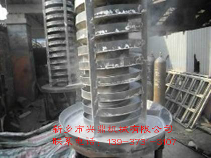 永濟振動垂直提升機生產廠家