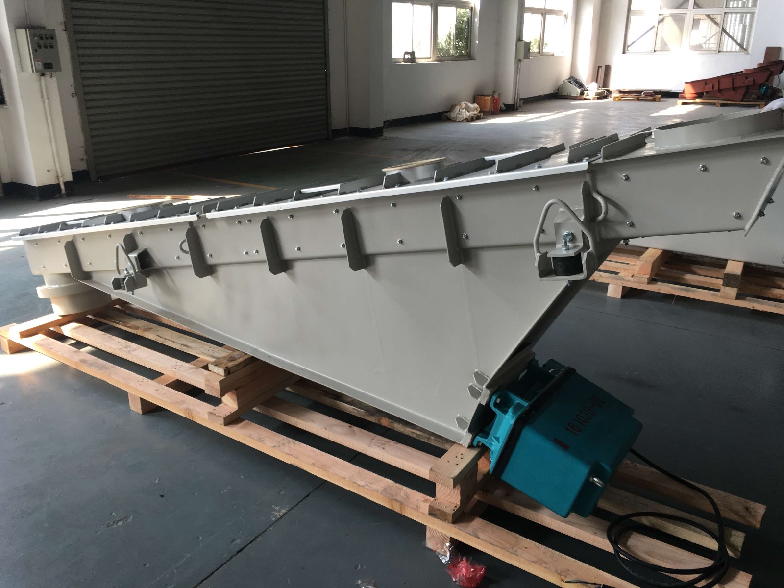 億普工業科技（常州）有限公司-電磁振動輸送機
