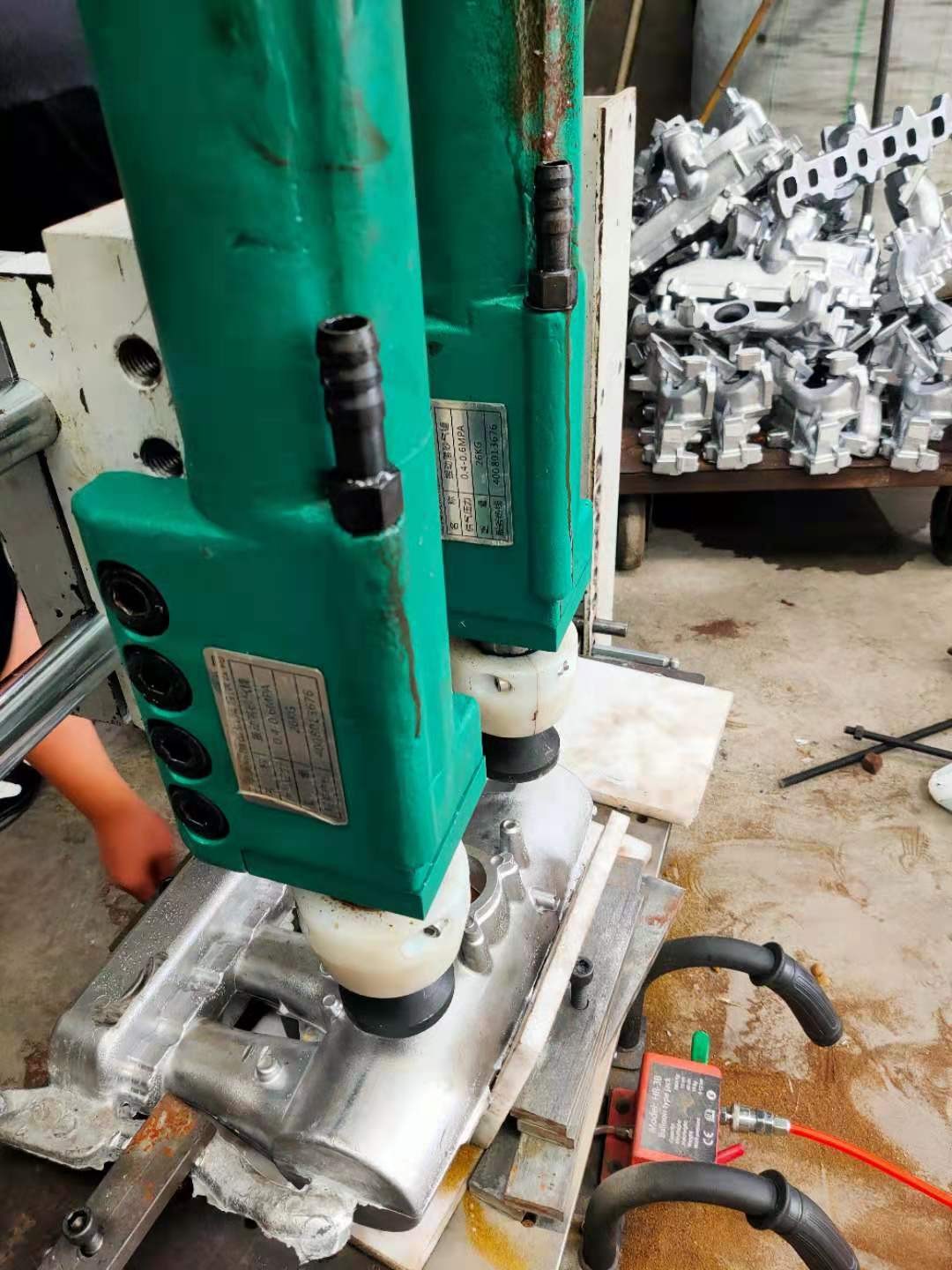 擊打錘高頻氣動落砂機振動錘高頻震動落砂機除芯機去芯機震擊清芯除砂