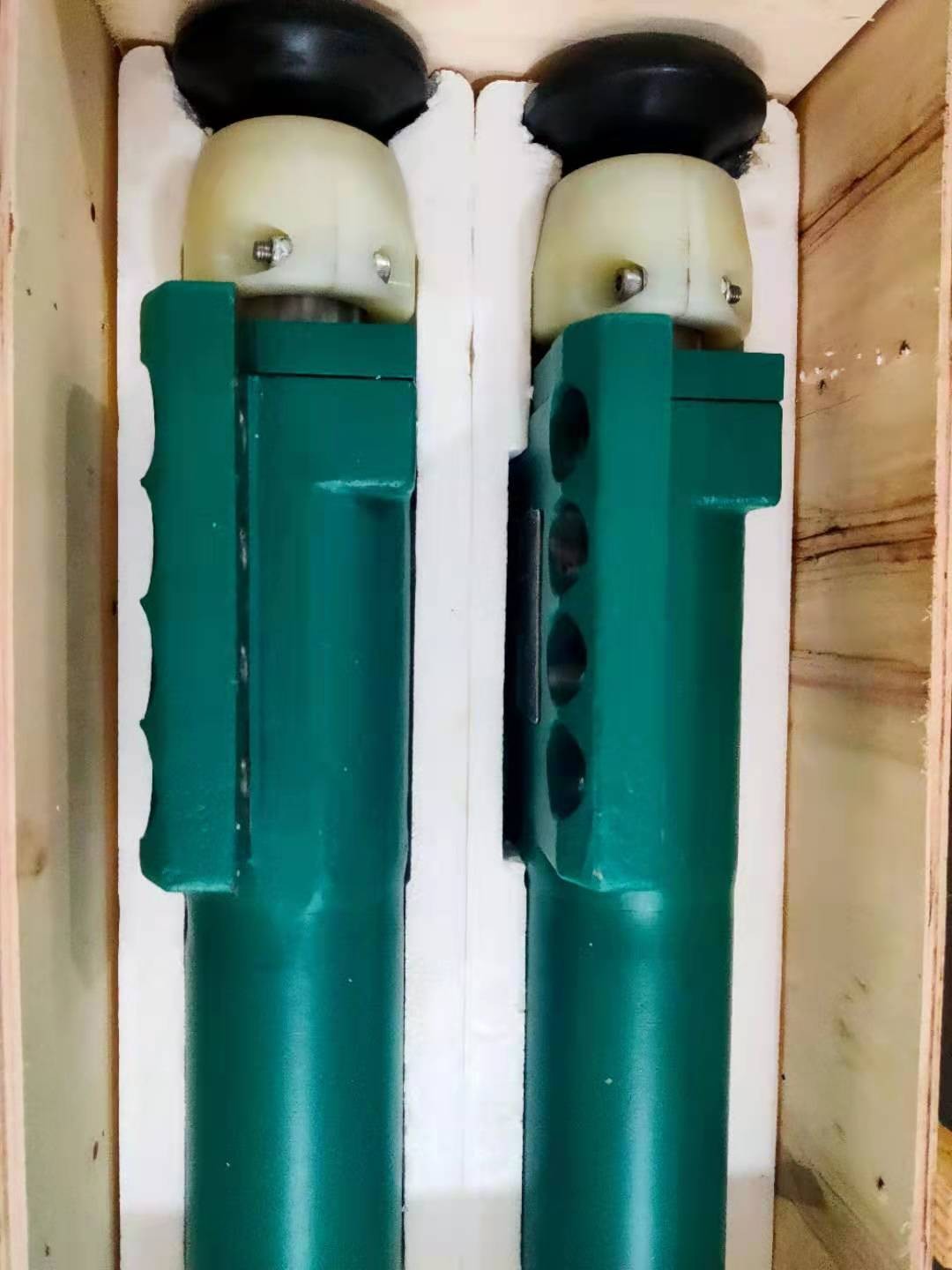 氣動落砂氣錘鑄造清砂機自動清砂設備氣動除砂振芯錘