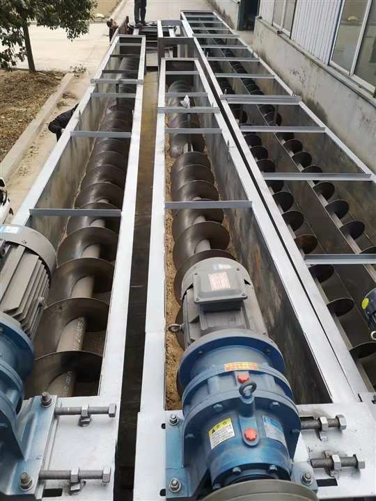 絞龍輸送機