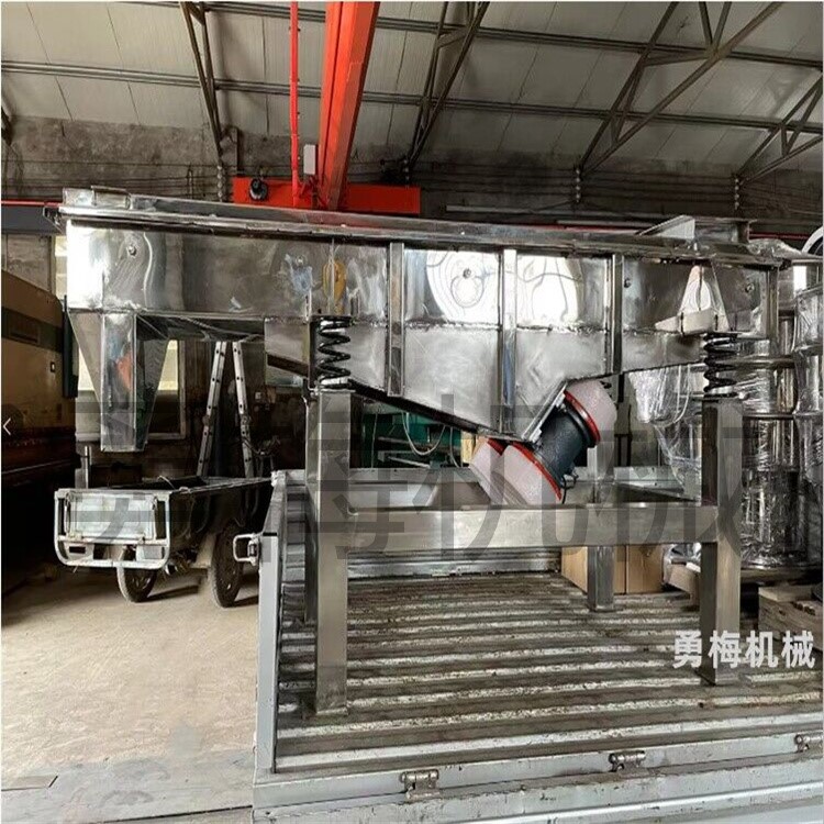 糖塊分級(jí)直線篩選機(jī) 不銹鋼直線振篩機(jī)