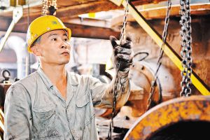 海南礦業股份有限公司“全國五一勞動獎章”獲得者蔡少榮