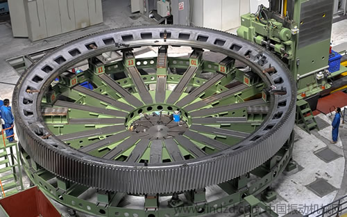中信重工百萬獎金重獎礦用磨機技術研究功臣