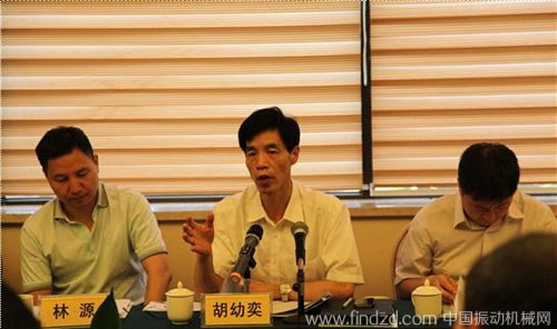 胡幼奕會長在中國砂石協會六屆五次常務理事會上的講話