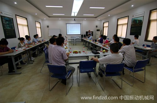 中國瑞林專家組與南昌礦機技術交流會議召開