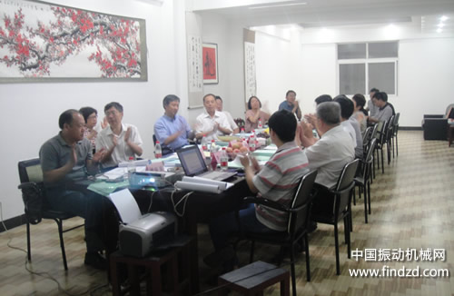 四達公司和鄭州大學(xué)合作開發(fā)的科技成果鑒定會