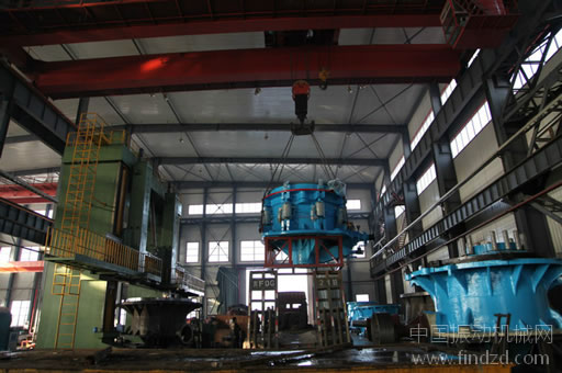 沈陽順達重礦國產最大圓錐破碎機