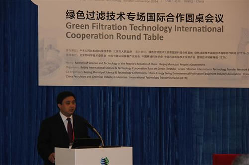 安平縣縣長張福杰作關于過濾器材產業的交流發言