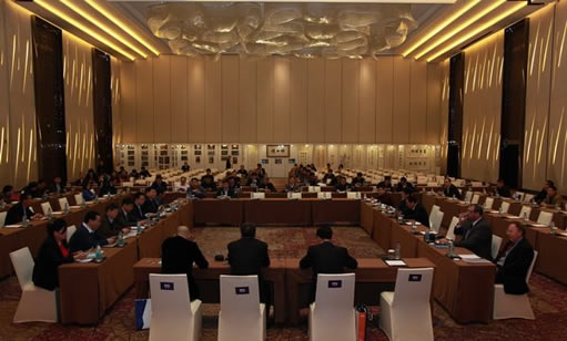 會(huì)議由副會(huì)長兼秘書長韓繼先主持