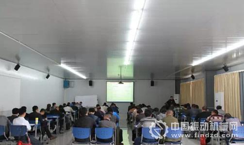第七期瀝青攪拌設備國家職業技能鑒定在南方路機舉行