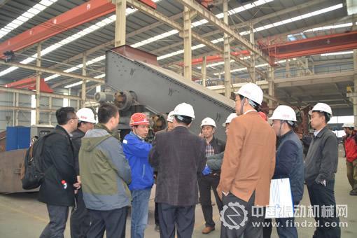 第六屆全國振動利用工程學術會議代表參觀河南威猛振動