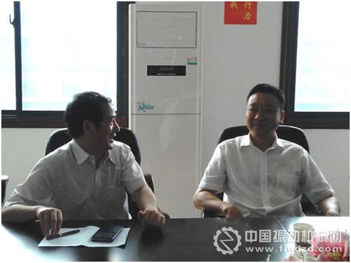 轉作風 下基層 集團公司領導一行來鑫鷹公司調研