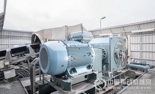 圖2 CST系統能夠高效傳輸電機功率和扭矩,保持平穩的啟動和停機,因此可消除輸送帶震動波,延長輸送帶壽命。