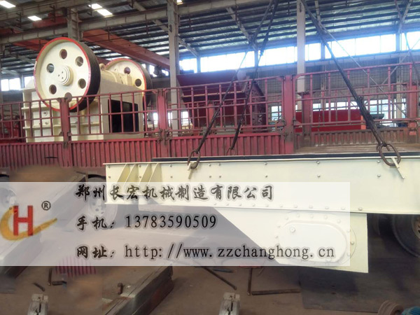 鄂式破碎機發貨4.jpg