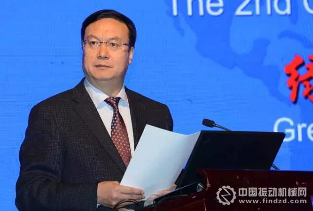 中國砂石協會副會長緱海榮主持開幕式