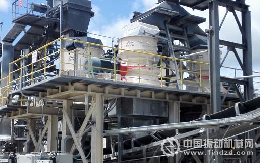 圖四 圓錐破碎機