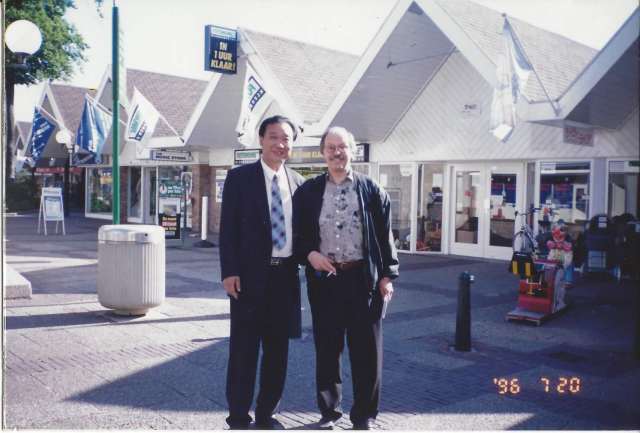 宋先生和VIMARC B.V.公司JOS. PIJNENBURG合影