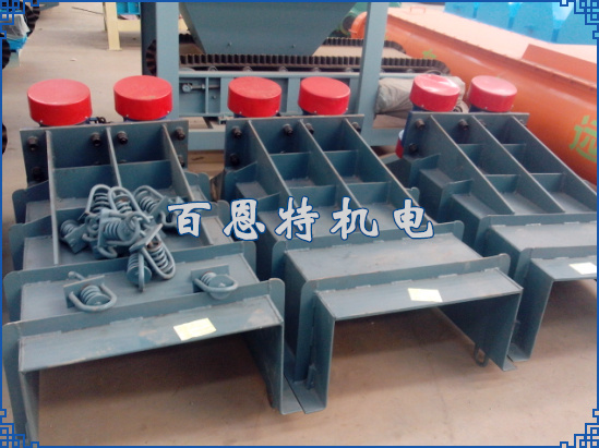 電機振動給料機2.jpg
