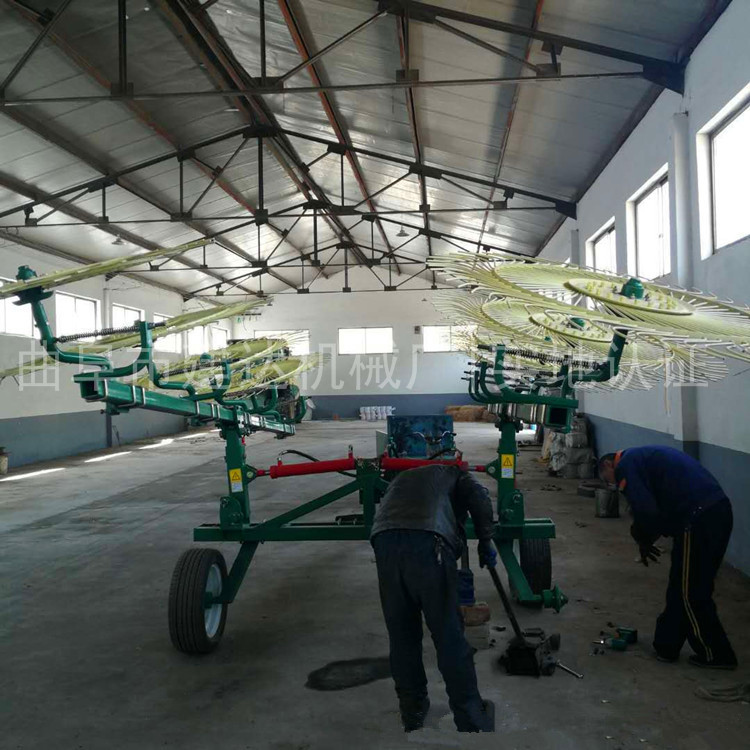 秸稈摟草機09.jpg